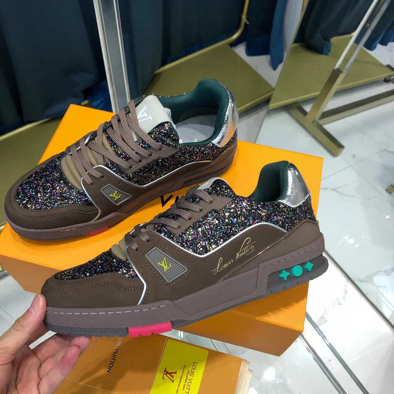 LV *Trainer