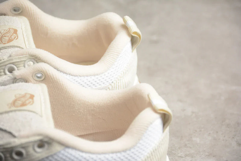 Vans Knu Skool White